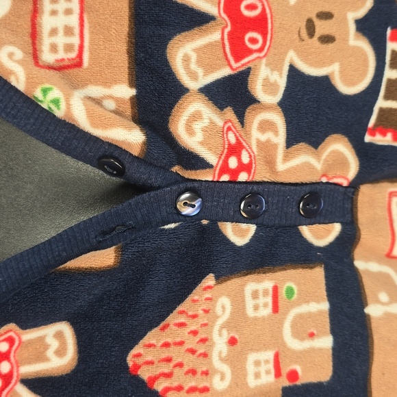 Disney Mickey & Minnie Christmas Pajamas - Picture 7 of 8